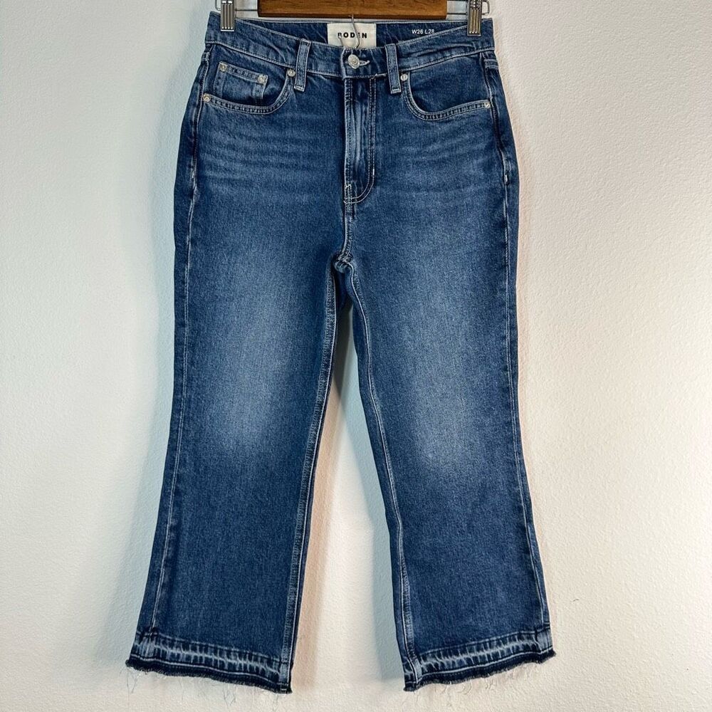 Boden Mid Rise Baby Kick Jeans‎ Womens 26 Casual Whiskered Denim Raw Hemline